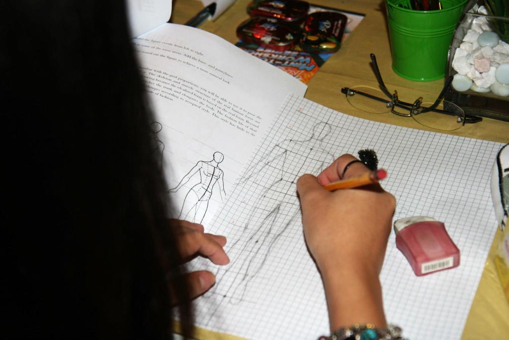 704321_465150616857239_529633328_o