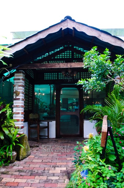 The entrance to Sonya's restaurant.