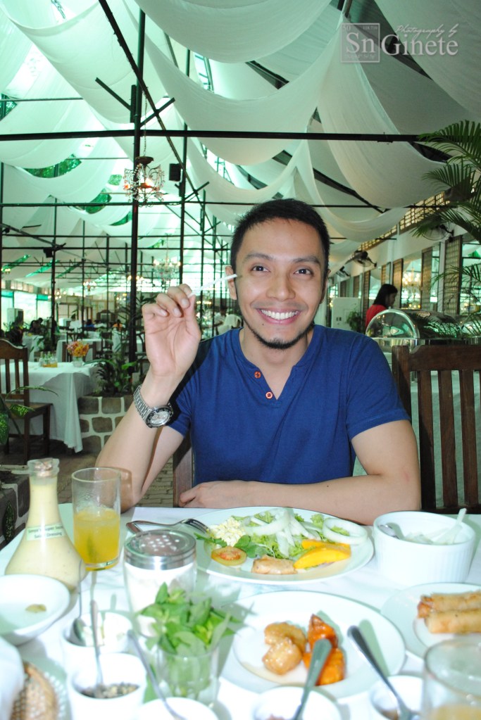 There he is with his jicama/singkamas. 